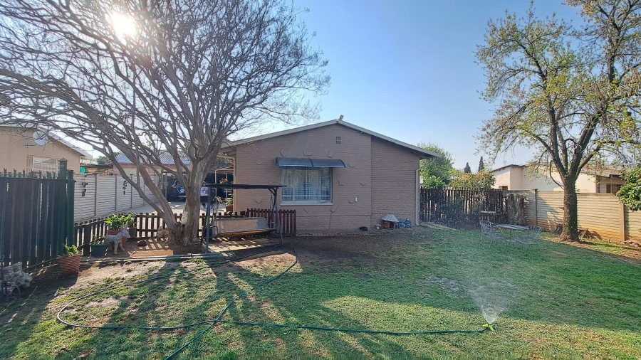 3 Bedroom Property for Sale in Generaal De Wet Free State